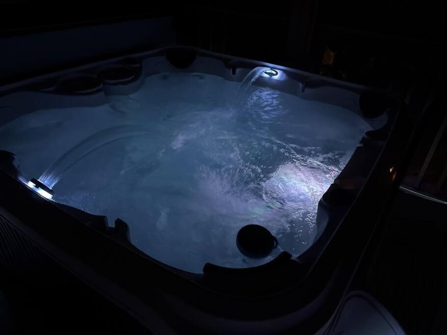 Relax At Forge Chalet Tranquil Retreat Near Attractions Pigeon Forge Bagian luar foto