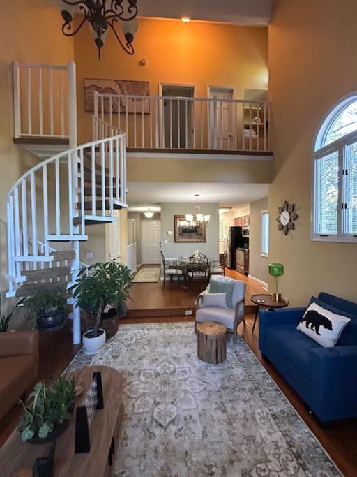Relax At Forge Chalet Tranquil Retreat Near Attractions Pigeon Forge Bagian luar foto
