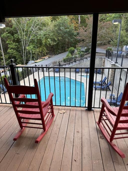 Relax At Forge Chalet Tranquil Retreat Near Attractions Pigeon Forge Bagian luar foto